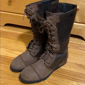 Sorel mid calf boots